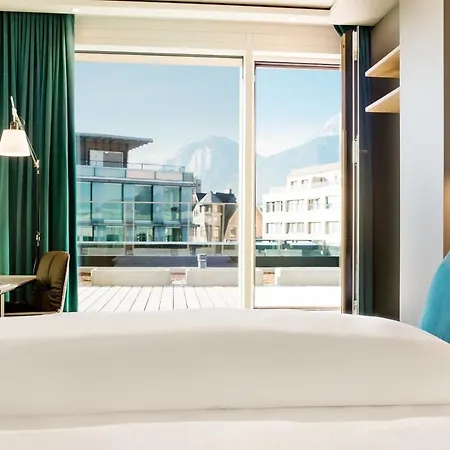 Hotel One 3*