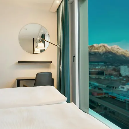 One Hotell 3*